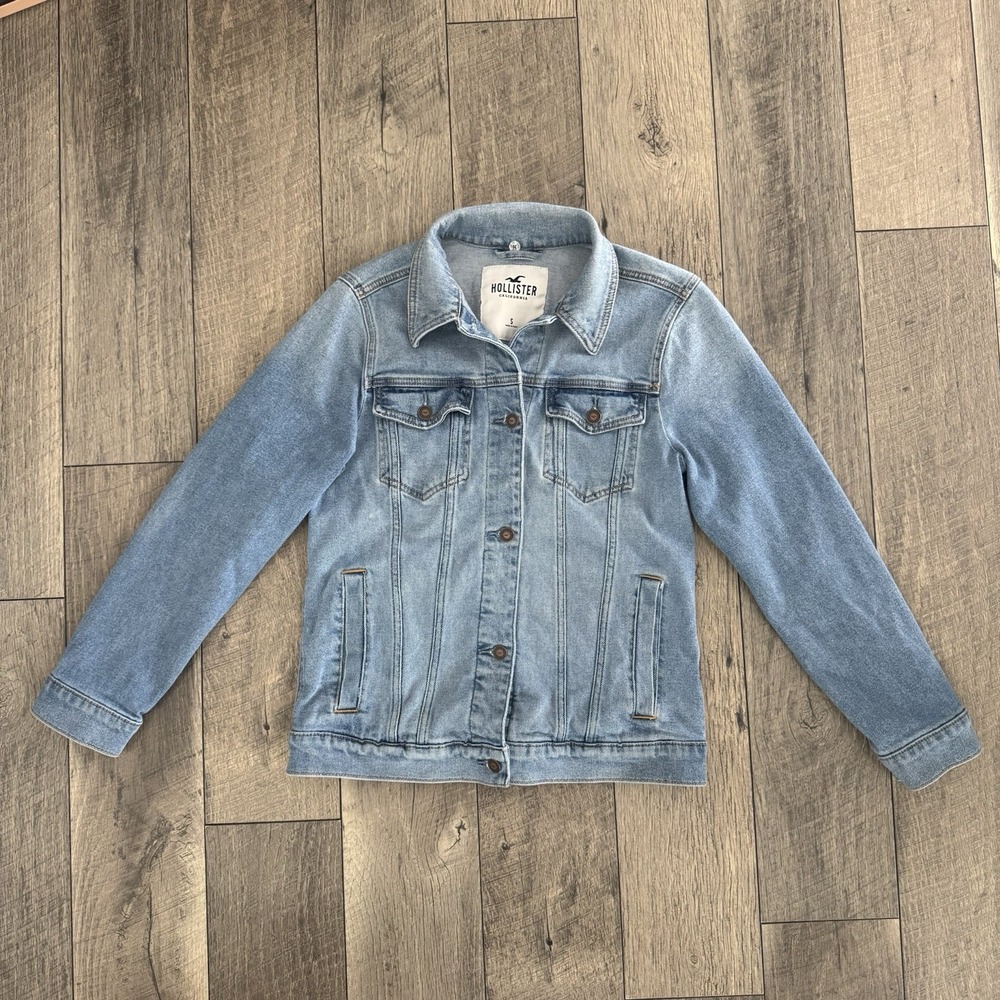 Y2K Hollister Jean Jacket Light Wash Blue Denim Embroidered Buttons Womens Small